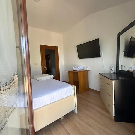 View Dea 3* Pogradec