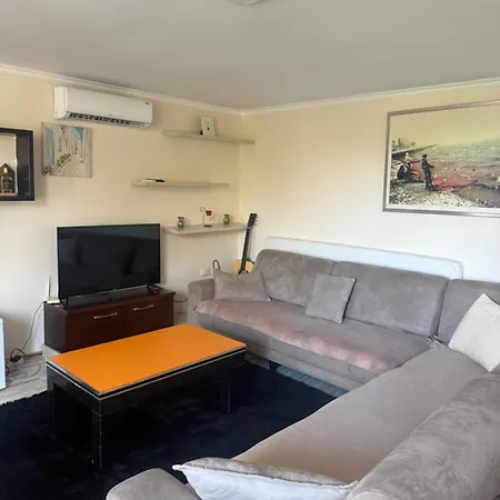 View Dea Bed & Breakfast Pogradec